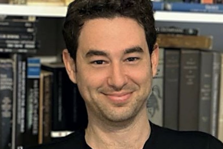 photo of Neil Bar